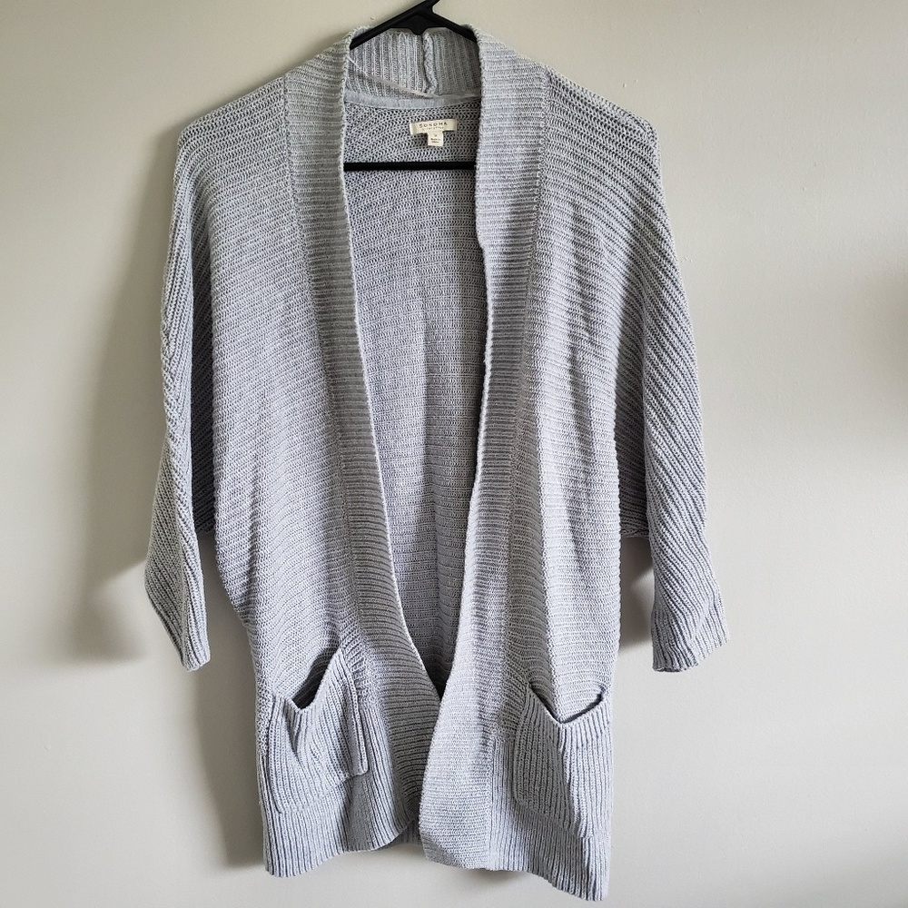 3/4 sleeve cardigan.